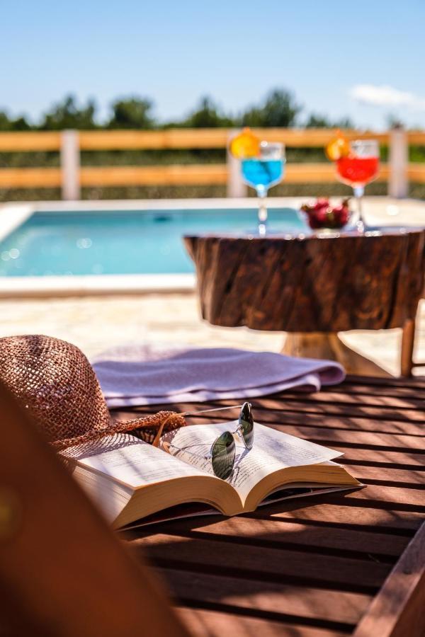 מילנה Holiday Home Maslinada מראה חיצוני תמונה