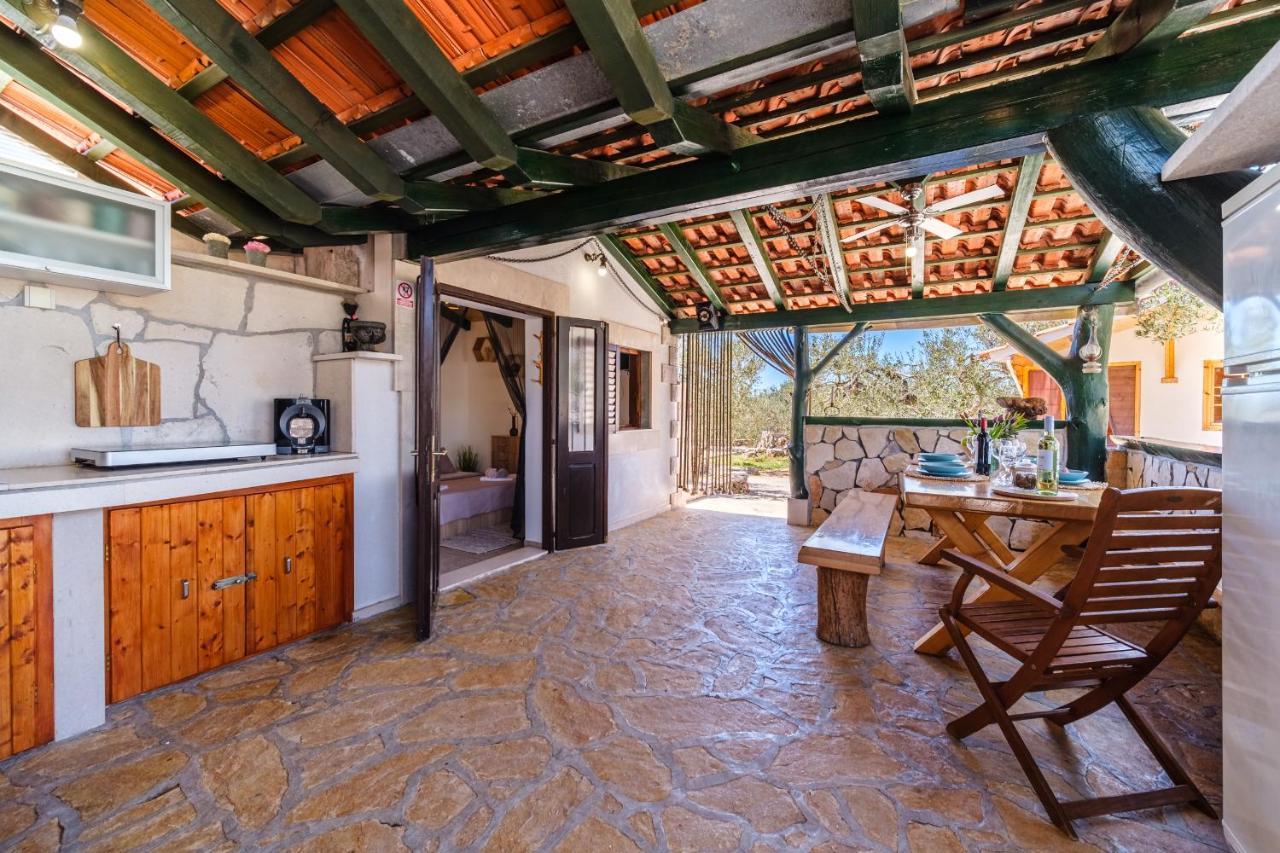 מילנה Holiday Home Maslinada מראה חיצוני תמונה
