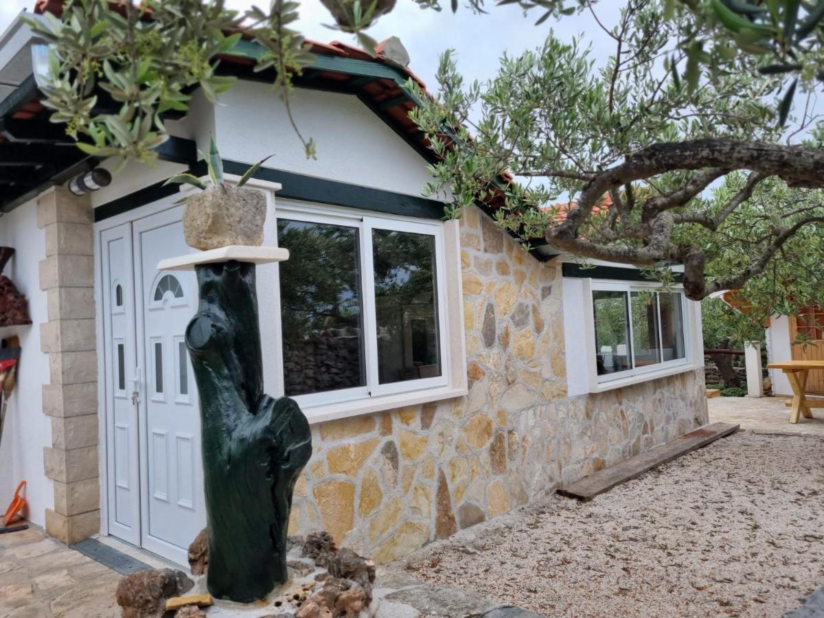 מילנה Holiday Home Maslinada מראה חיצוני תמונה